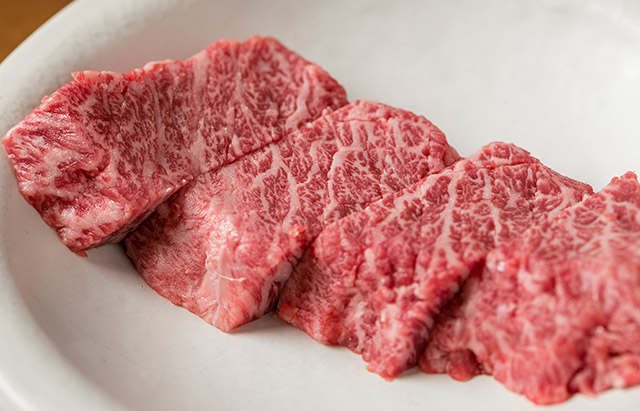 お肉